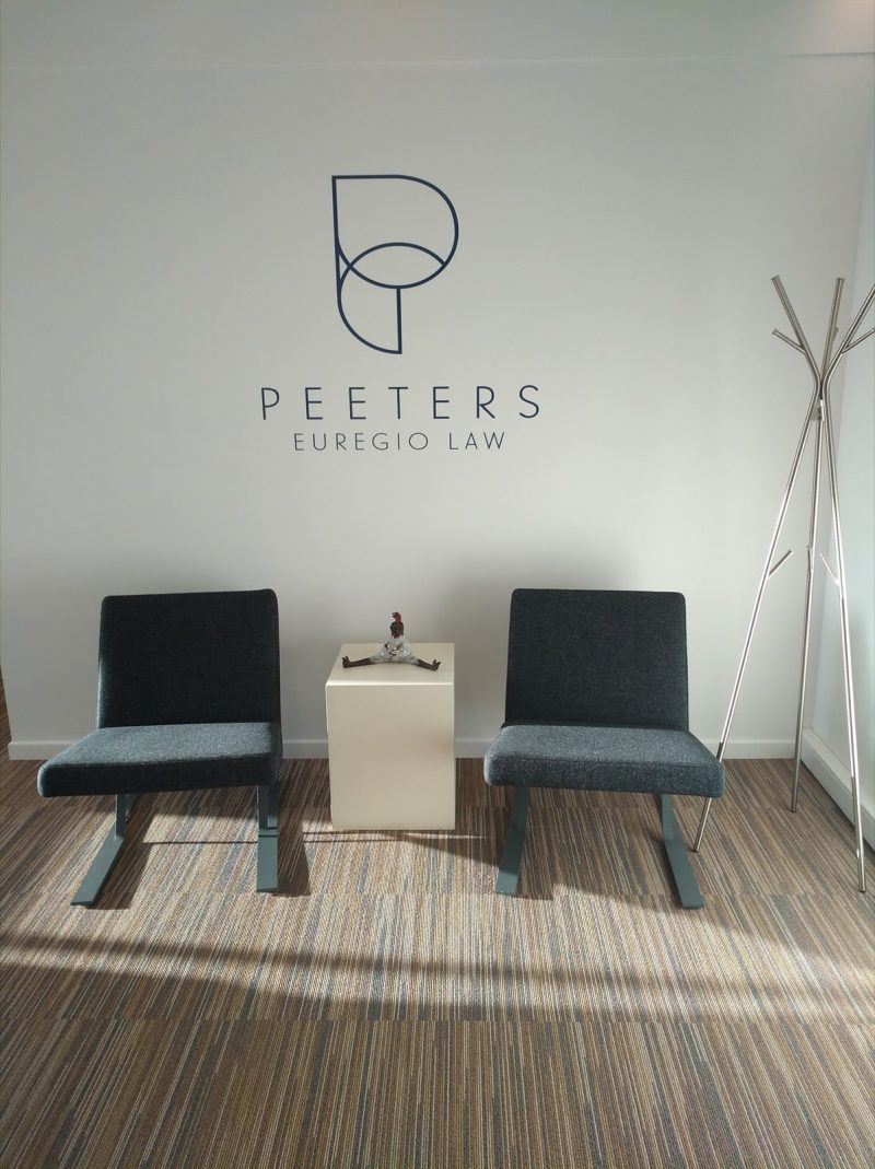 Image - Featured Image  - Grafityp 200 300 glans polymeer PVC kleurfolie -  2