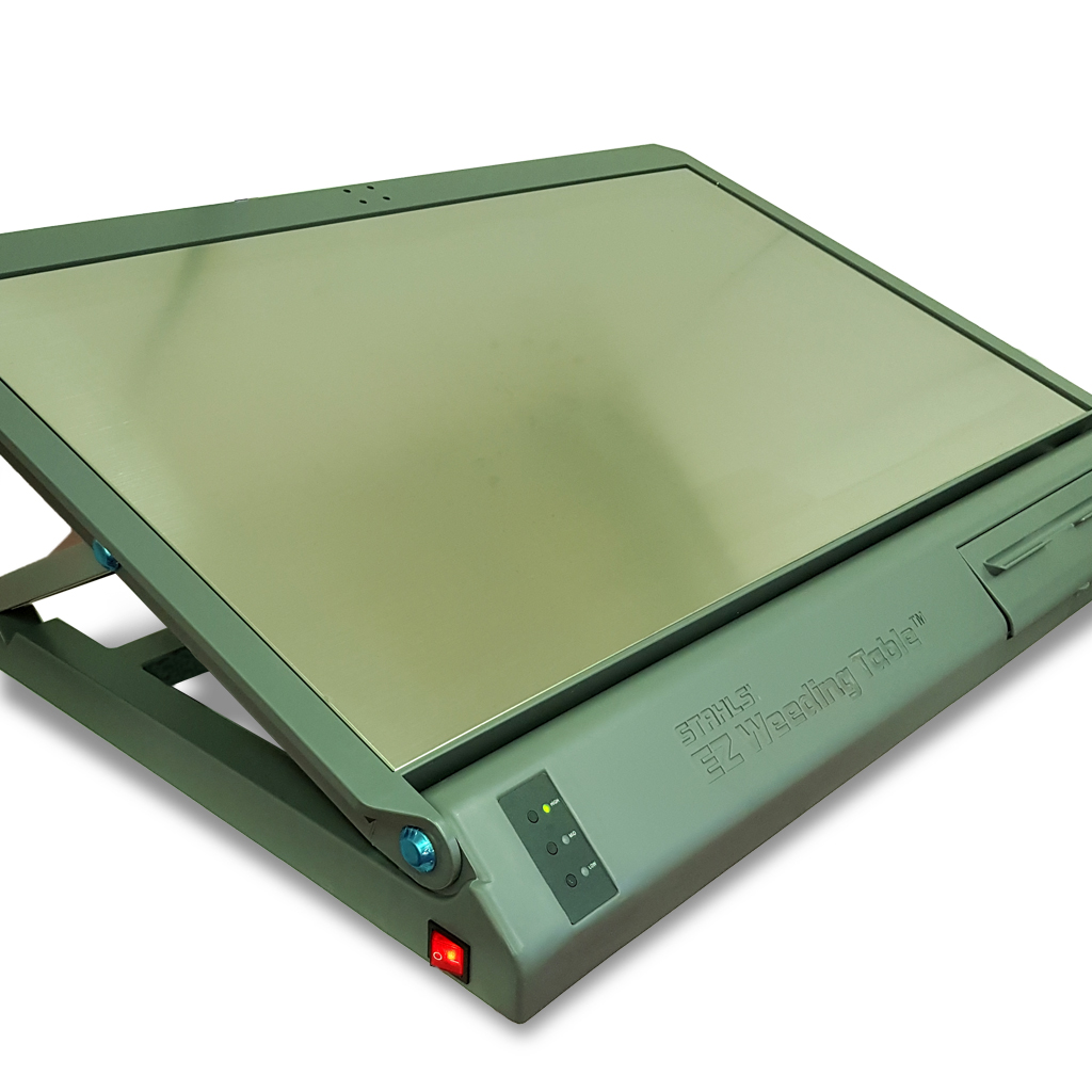 Stahls' heated EZ Weeding Table for vinyl