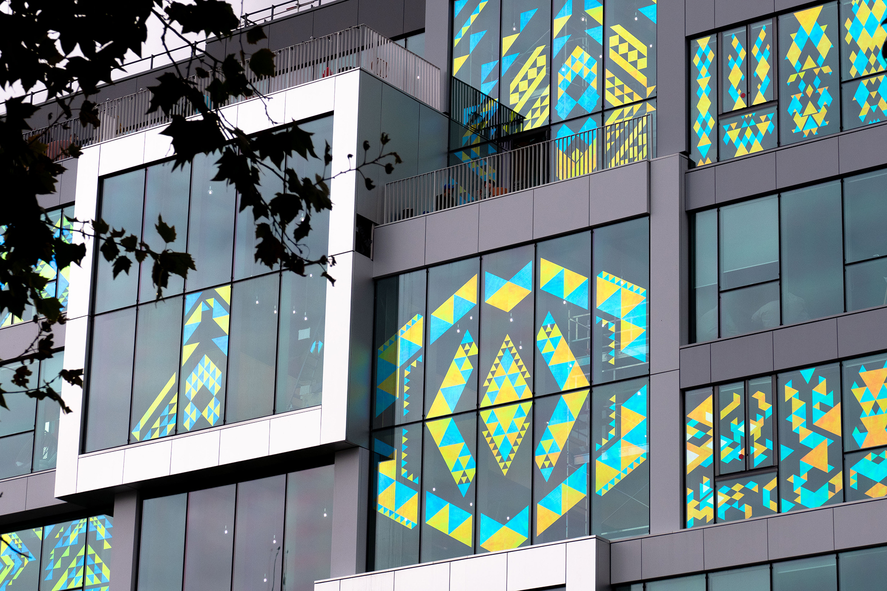 Image - Featured Image  - ASLAN Colourshift SE70 PET film Transparant -  1