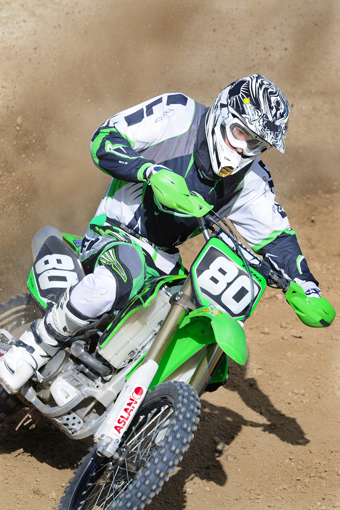 Image - Featured Image  - ASLAN  MonsterLAM Special SL05 PVC 300mic. Gloss -  1