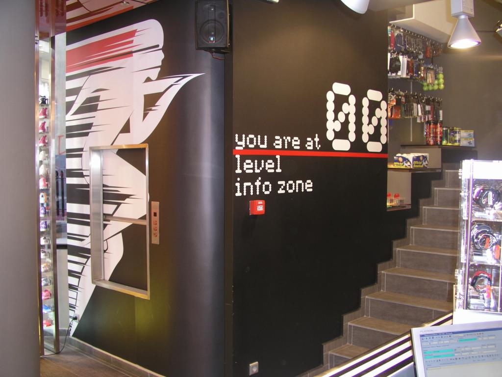 Image - Featured Image - Mactac P4244 monomère blanc mat gris permanent - 3