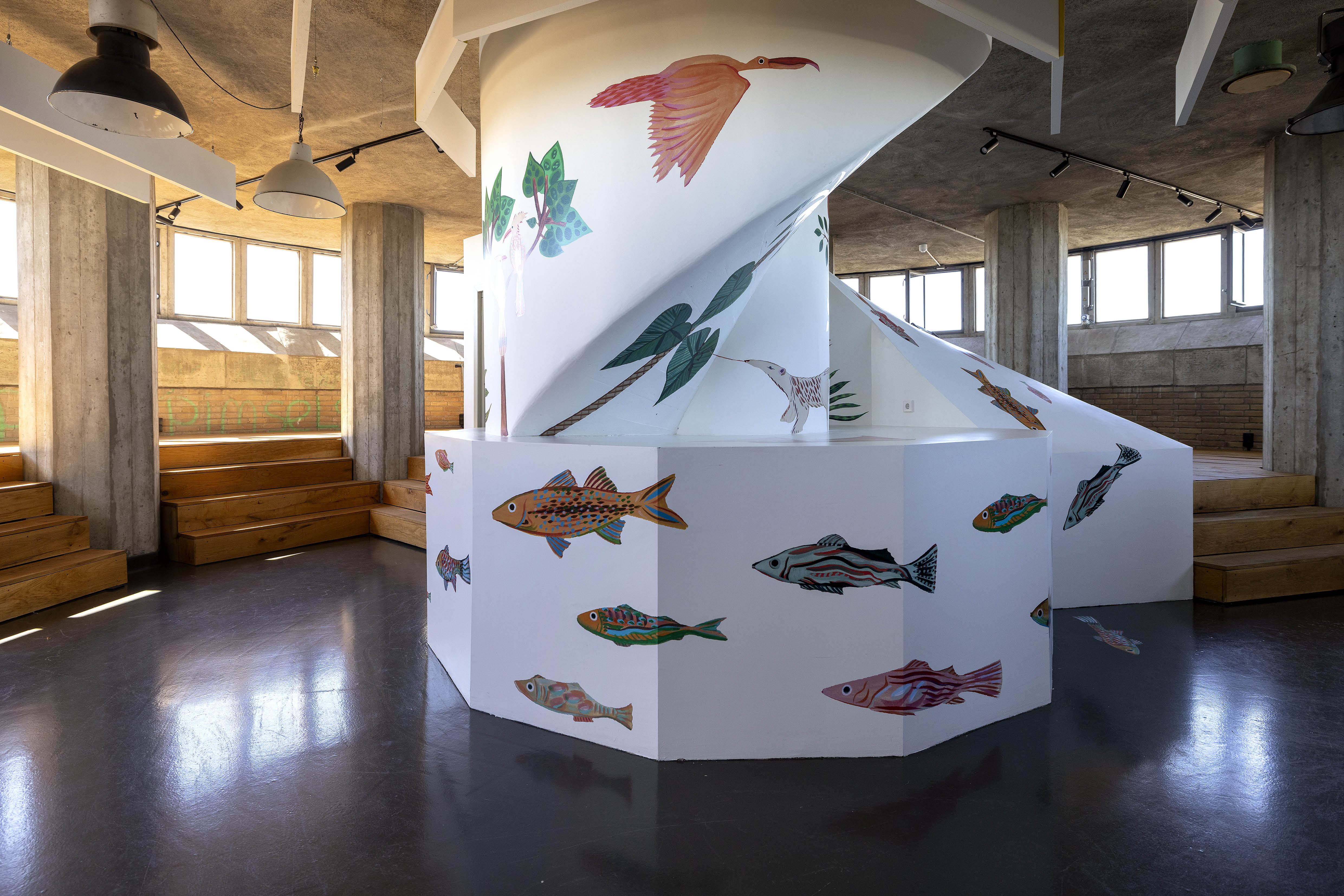 Image - Featured Image  - Mactac P1616 WW 319 PU GLOSS - Wall vinyl -  1